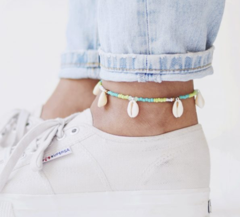 sieraden-essentials-enkelbandje-veer-femfem