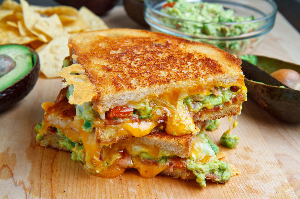 guacole-bacon-tosti