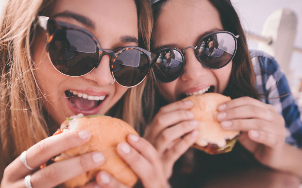 Haal de Mac in huis met deze Bigmac quesadilla FEMFEM