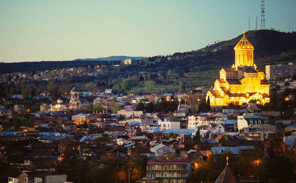 tbilisi-wie-is-de-mol-reis-femfem