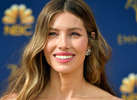 jessicabiel2-fem-fem