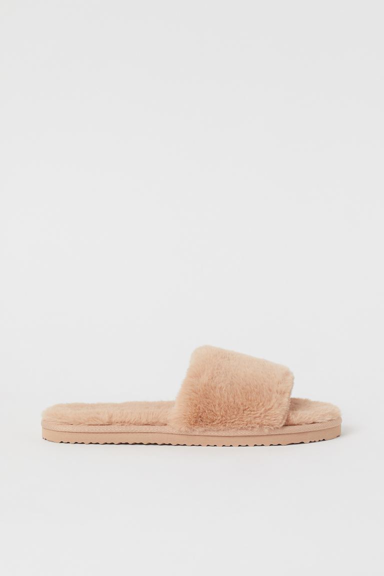 sloffen van imitatiebont beige