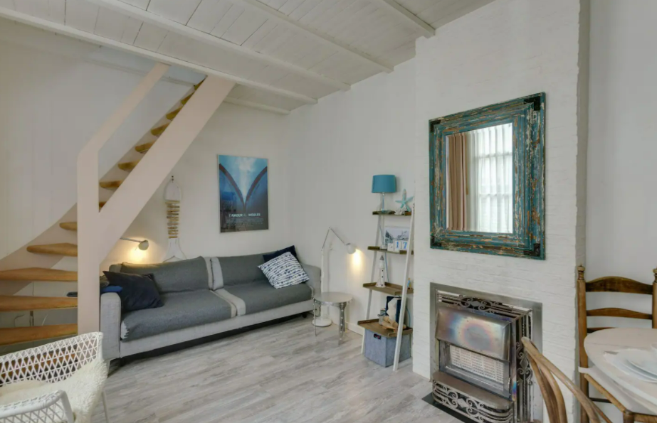Airbnb FEM FEM