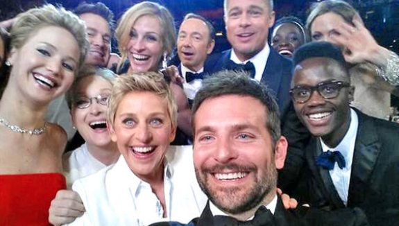 celebs selfie FEM FEM