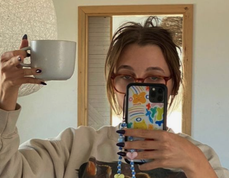 girl phone