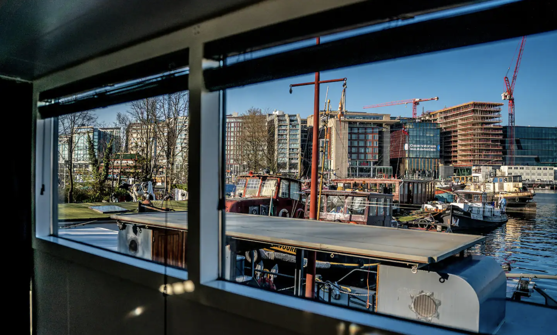Woonboot Amsterdam AirBnB.1