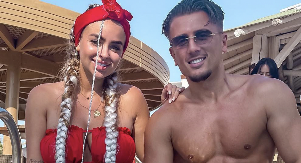 Harrie Snijders-daten op het kamp- Ex on the beach