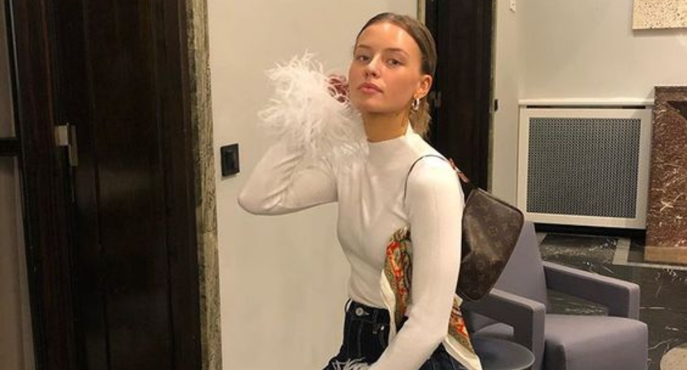 Feather Cuffs veren top