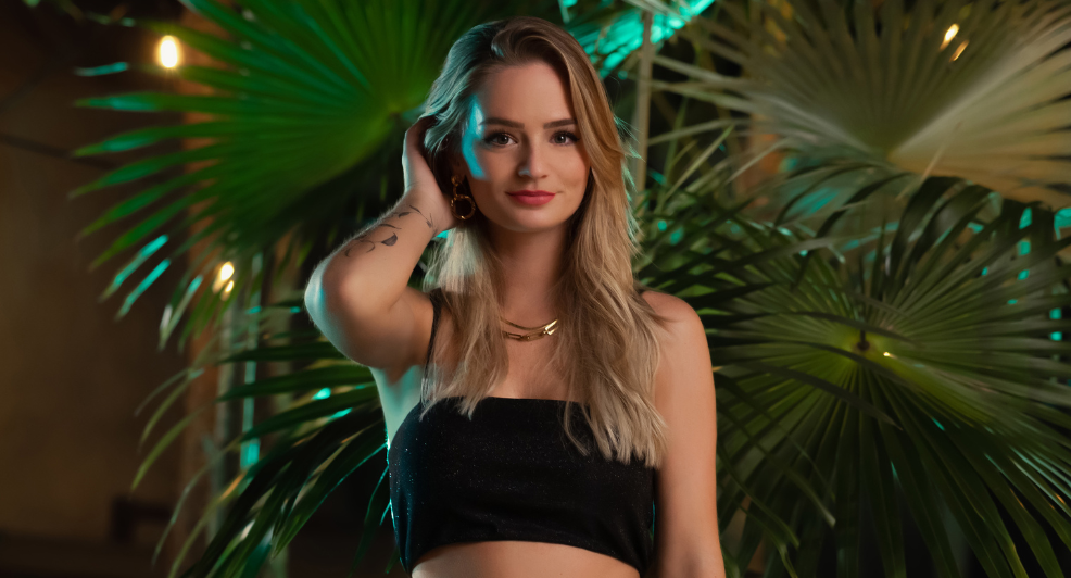 Iris Temptation Island 2023 vroeger foto's