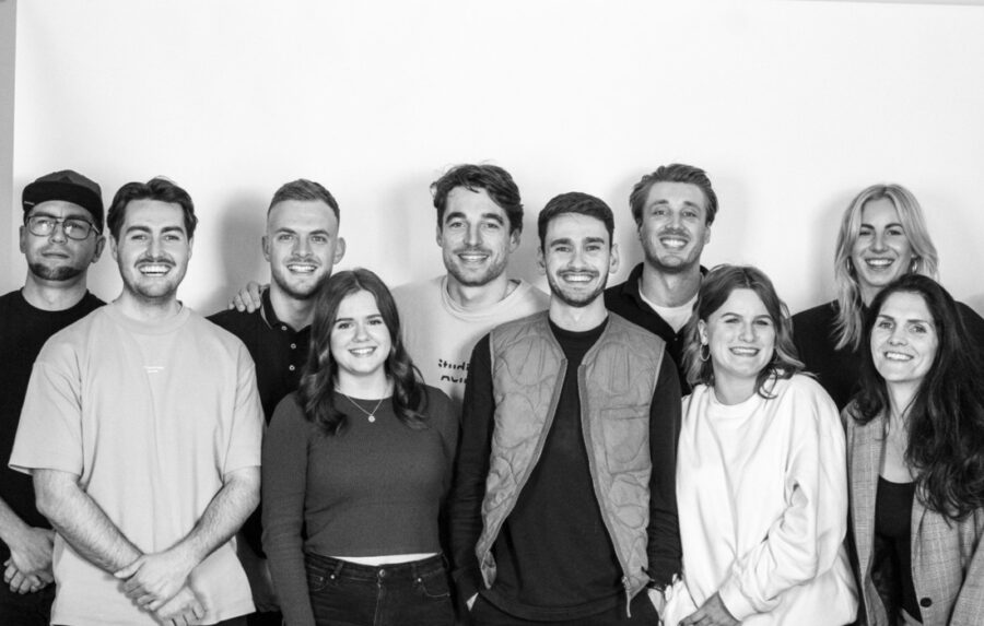 team hi label