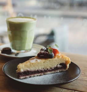 de brunch club matcha